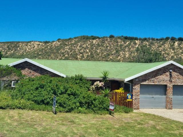 House for sale in Groot Brak Rivier, Western Cape