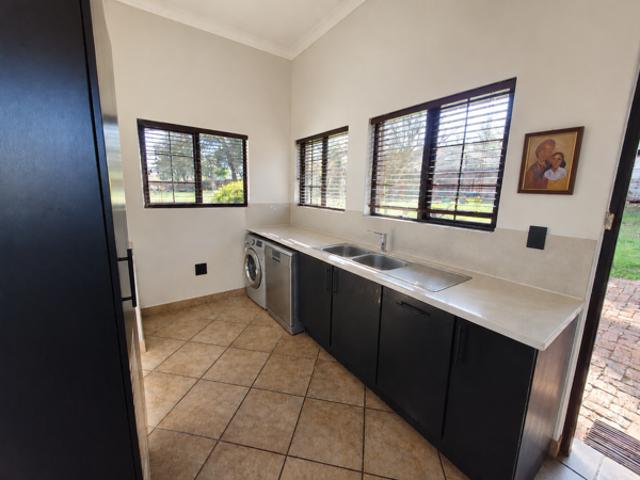 House for rent in Waterkloof, Gauteng