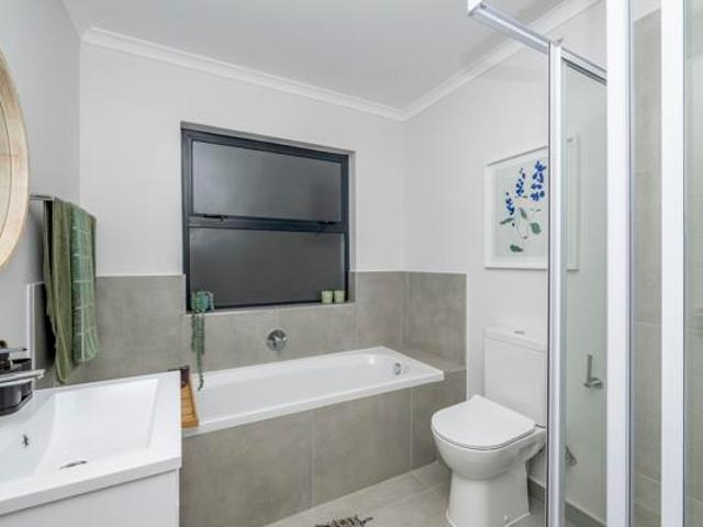 House for sale in Cape Town, Western Cape