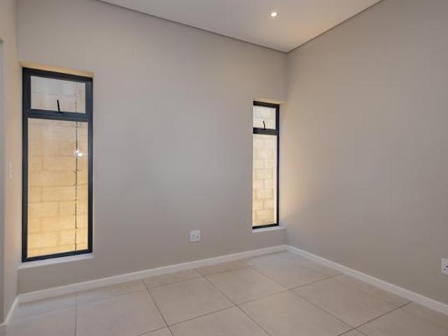 House for sale in Cape Town, Western Cape