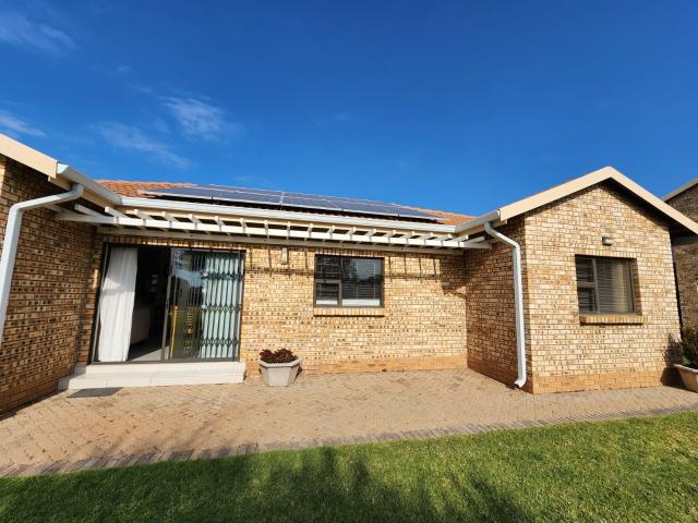House for sale in Frances Baard, Northern Cape