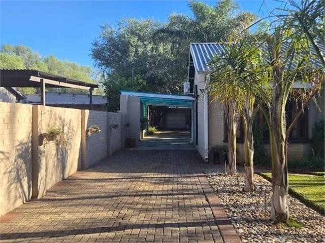 House for sale in Frances Baard, Northern Cape