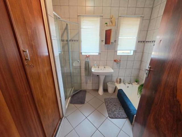 House for sale in Kimberley, Frances Baard District Municipality