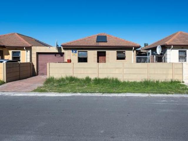 House for sale in Cape Town, Western Cape