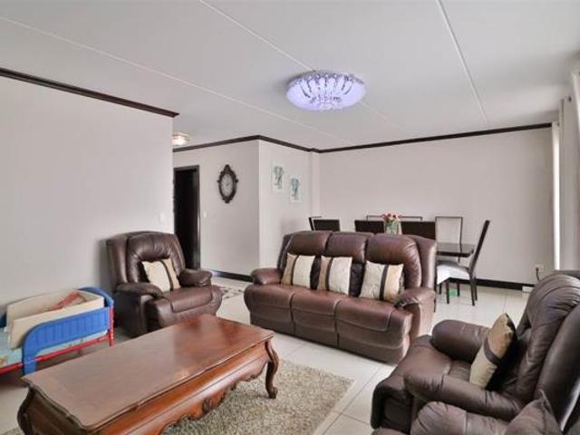 House for sale in Vosloorus, Gauteng