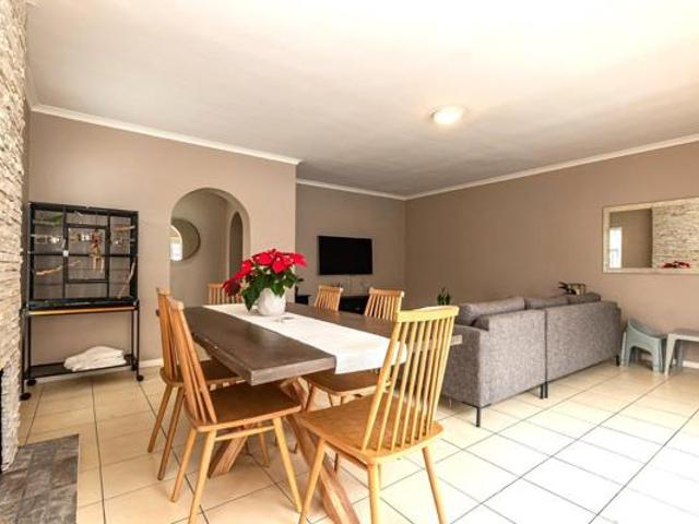 House for sale in Cape Town, Western Cape