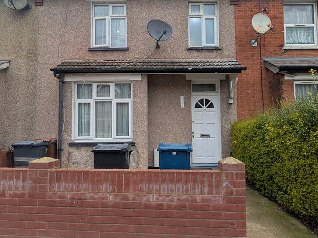 House for rent in Harrow Weald, Greater London