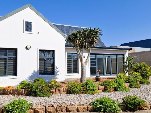 House for sale in Groot Brak Rivier, Western Cape