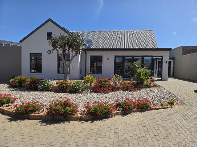 House for sale in Groot Brak Rivier, Western Cape