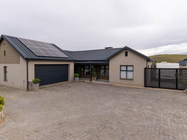 House for sale in Groot Brak Rivier, Western Cape