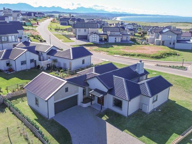 House for sale in Groot Brak Rivier, Western Cape