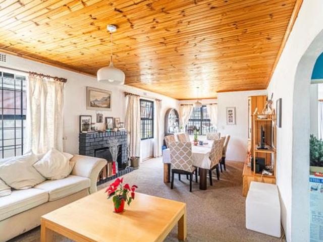House for sale in Cape Town, Western Cape