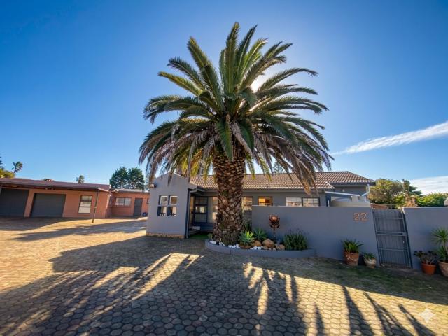 House for sale in Groot Brak Rivier, Western Cape