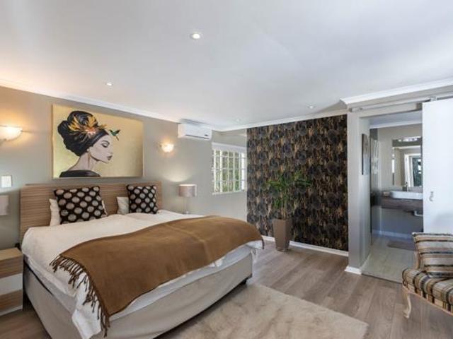 House for sale in Cape Town, Western Cape