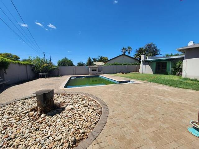 House for sale in Frances Baard, Northern Cape