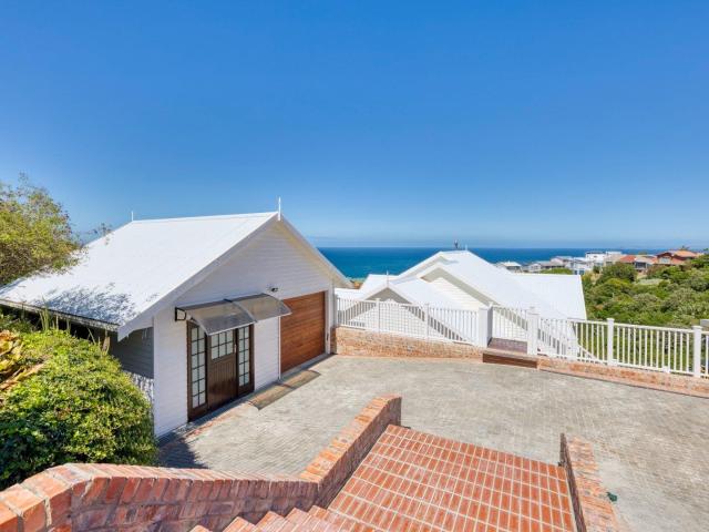 House for sale in Groot Brak Rivier, Western Cape