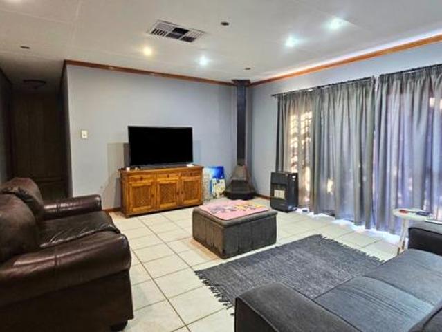 House for sale in Kimberley, Frances Baard District Municipality