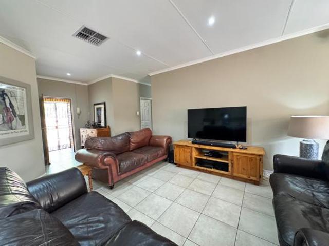 House for sale in Kimberley, Frances Baard District Municipality