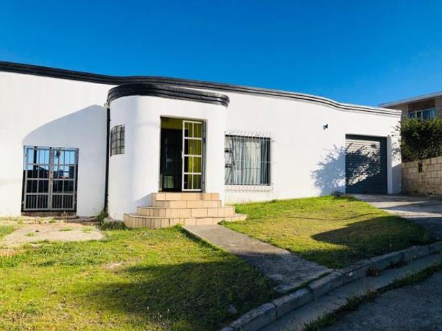 House for sale in Nelson Mandela Bay Ward 18, Nelson Mandela Bay Metropolitan Municipality