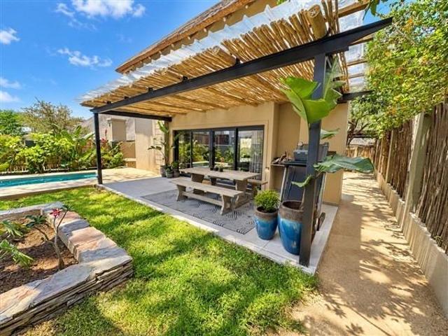 House for sale in Hoedspruit, Maruleng Local Municipality