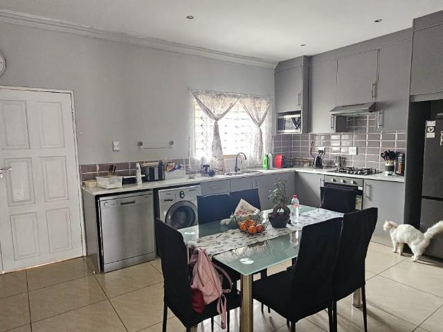 House for sale in Roodepoort