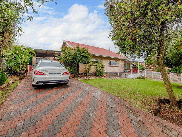 House for sale in Roodepoort, Gauteng