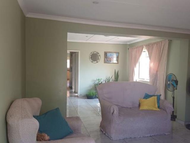 House for sale in Kgalagadi, Northern Cape