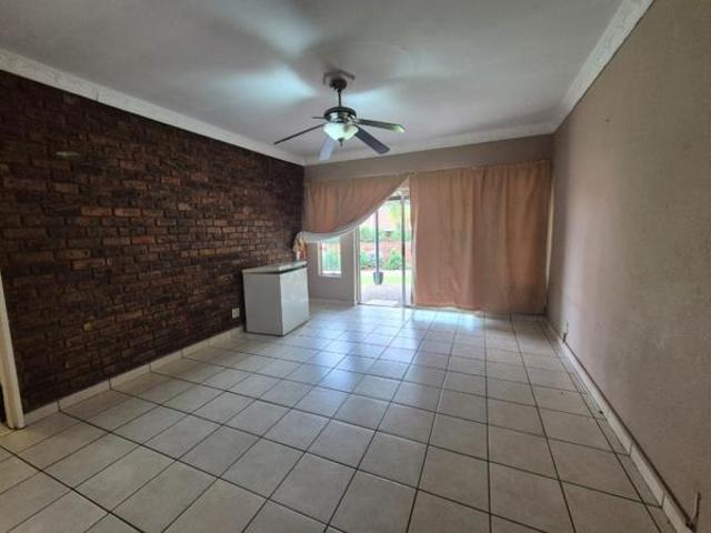 House for rent in North West