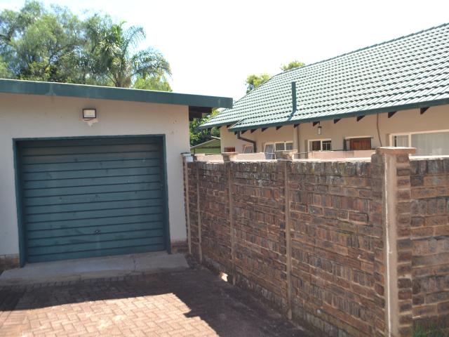 House for sale in Ifafi, Hartbeespoort Dam Nature Reserve