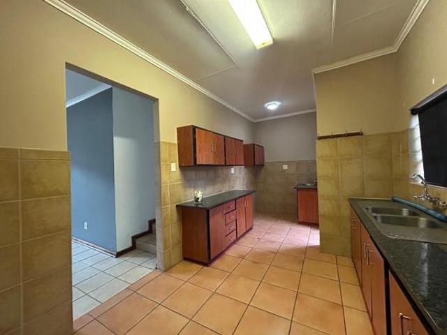 House for rent in North West
