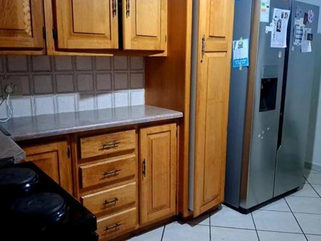 House for rent in North West