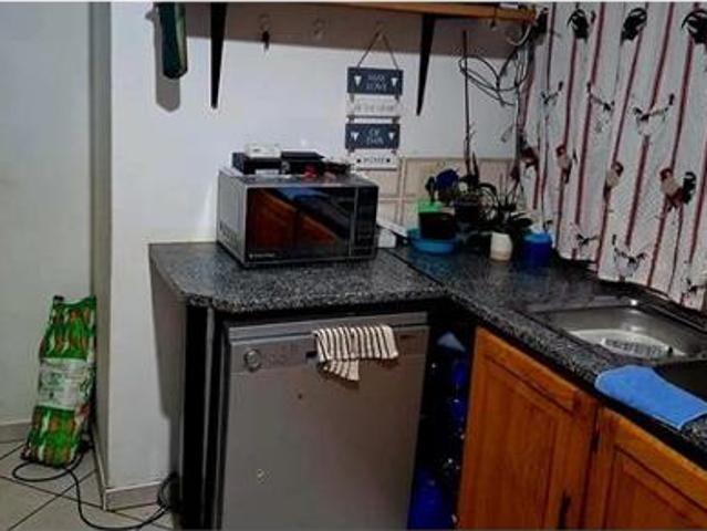 House for rent in North West