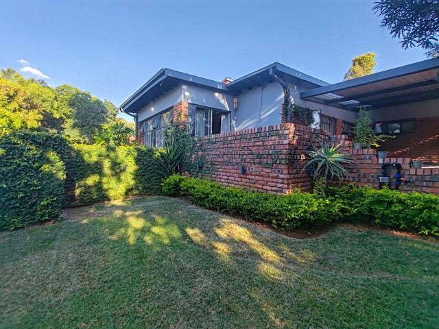 House for sale in Ifafi, Hartbeespoort Dam Nature Reserve