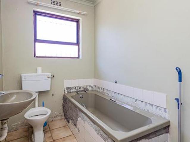 House for sale in Cape Town, Western Cape