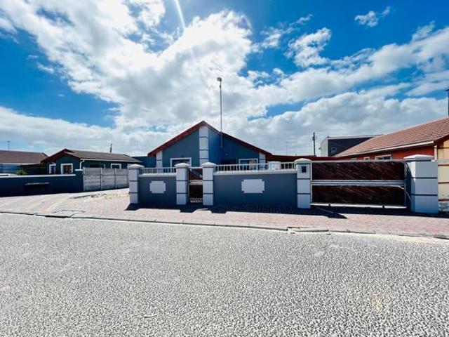 House for sale in Cape Town, Western Cape