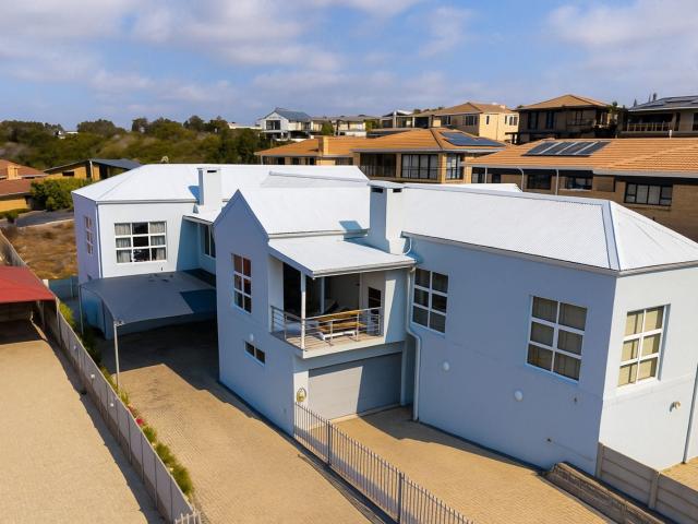 House for sale in Groot Brak Rivier, Western Cape