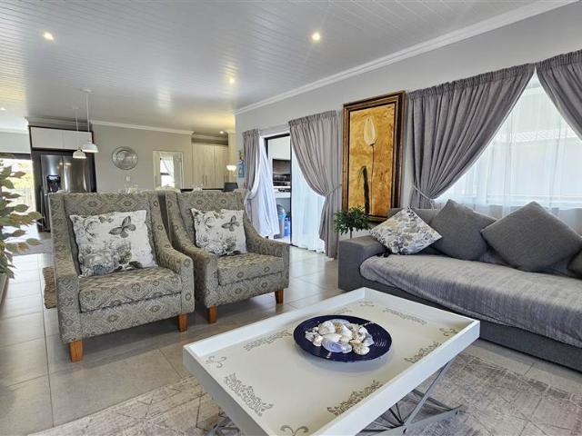 House for sale in Groot Brak Rivier, Western Cape