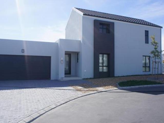 House for sale in Cape Town, Western Cape