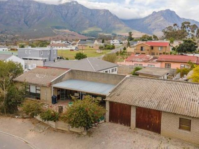 House for sale in Durbanville, Western Cape