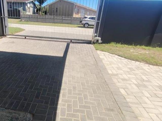 House for sale in Port Elizabeth, Eastern Cape
