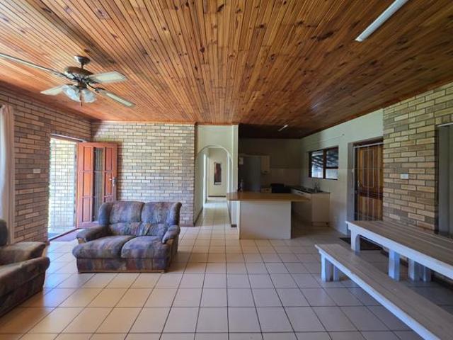 House for sale in Jeffreys Bay, Kouga Local Municipality