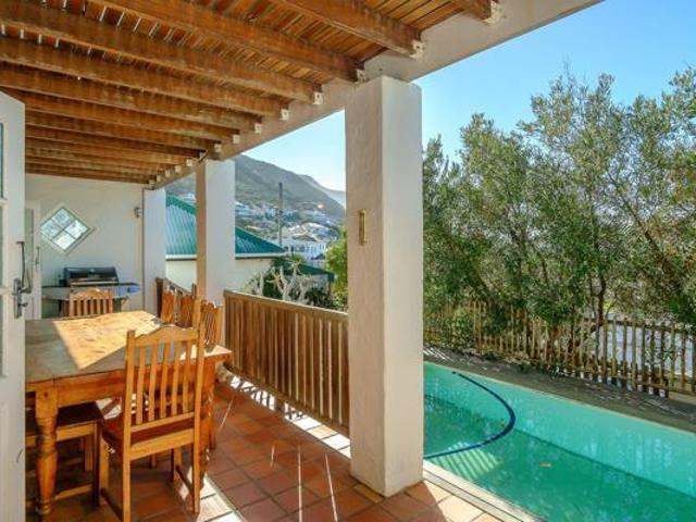 House for sale in Cape Town, Western Cape
