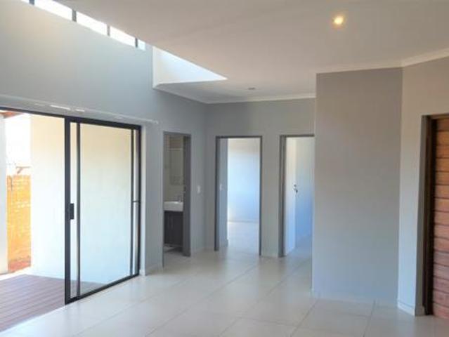 House for rent in Waterkloof, Gauteng