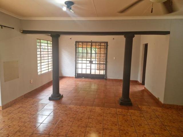 House for rent in Waterkloof, Gauteng