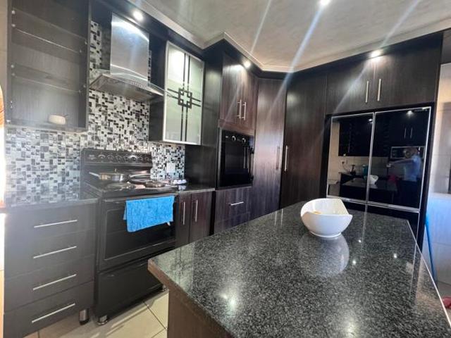 House for sale in Dr Kenneth Kaunda, North West