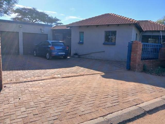 House for sale in Kgalagadi, Northern Cape