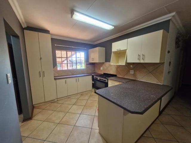 House for sale in Kgalagadi, Northern Cape