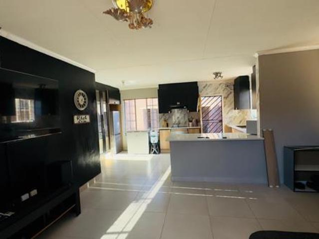 House for sale in Kgalagadi, Northern Cape