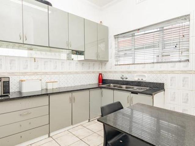 House for sale in Cape Town, Western Cape