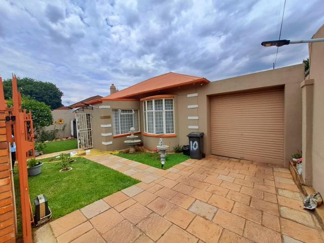 House for sale in Vosloorus, Gauteng